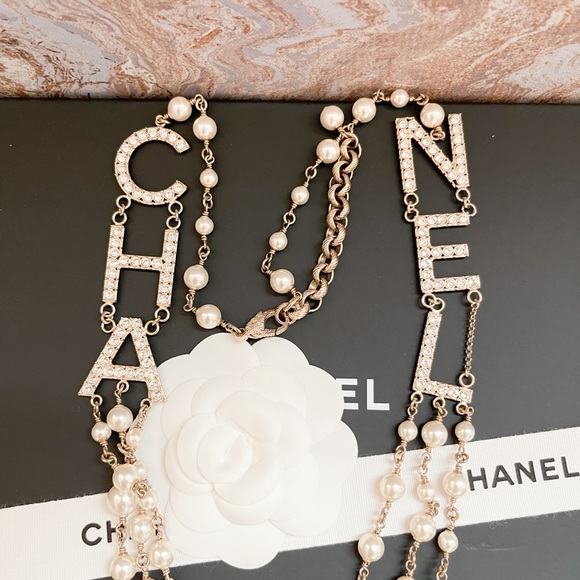 Chanel 19B Logo Strass Pearl Multi-StrandNecklace - Picture 11 of 11
